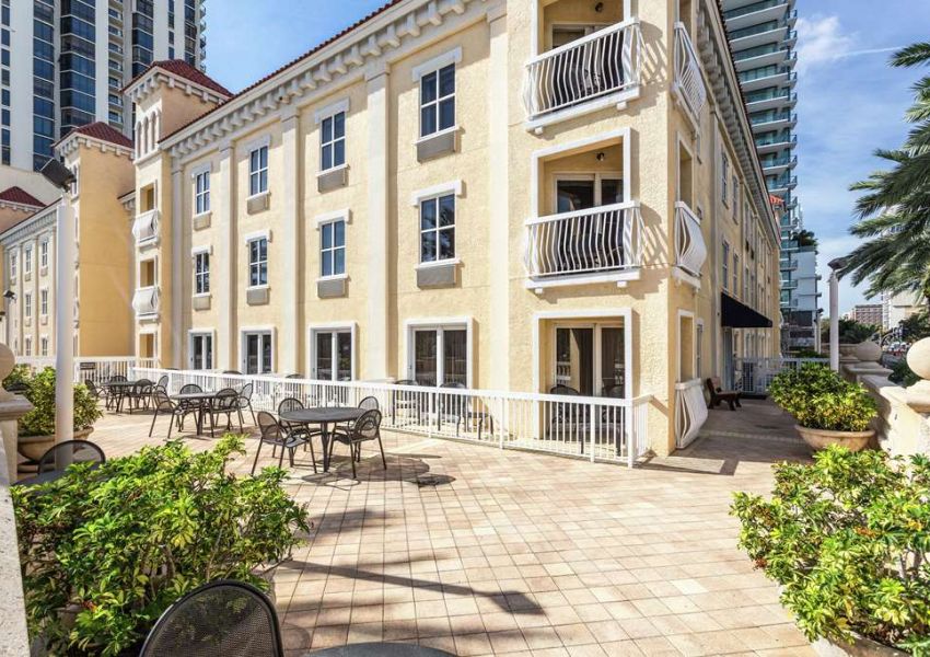 Hampton Inn & Suites St. Petersburg/Downtown